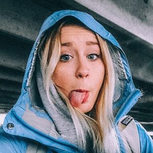 Meet your Posher, Macy